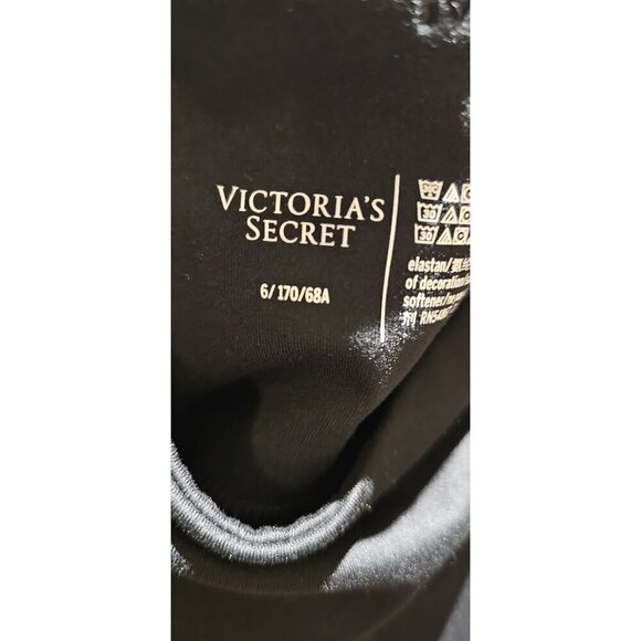 Victoria's Secret Black High-Waisted Pocket Leggings Size 6 - Picture 3 of 13